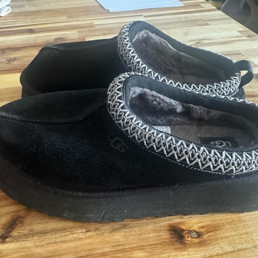 UGG Black Tasman platform slippers with embroidery trim